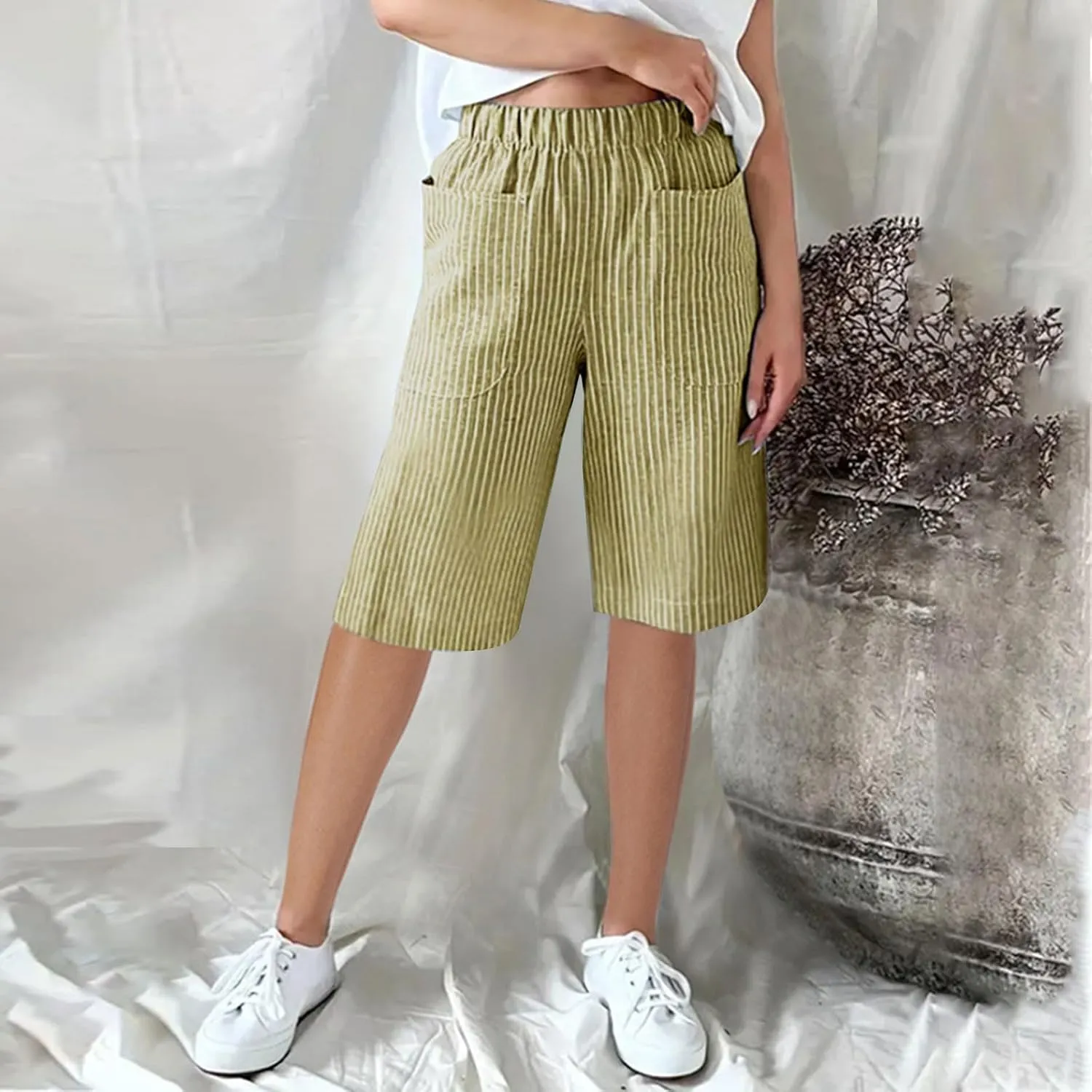 Striped Knee Length Shorts for Women Elastic High Waisted Beach Casual Sports Wide Leg Summer 2025 Shorts with Pockets