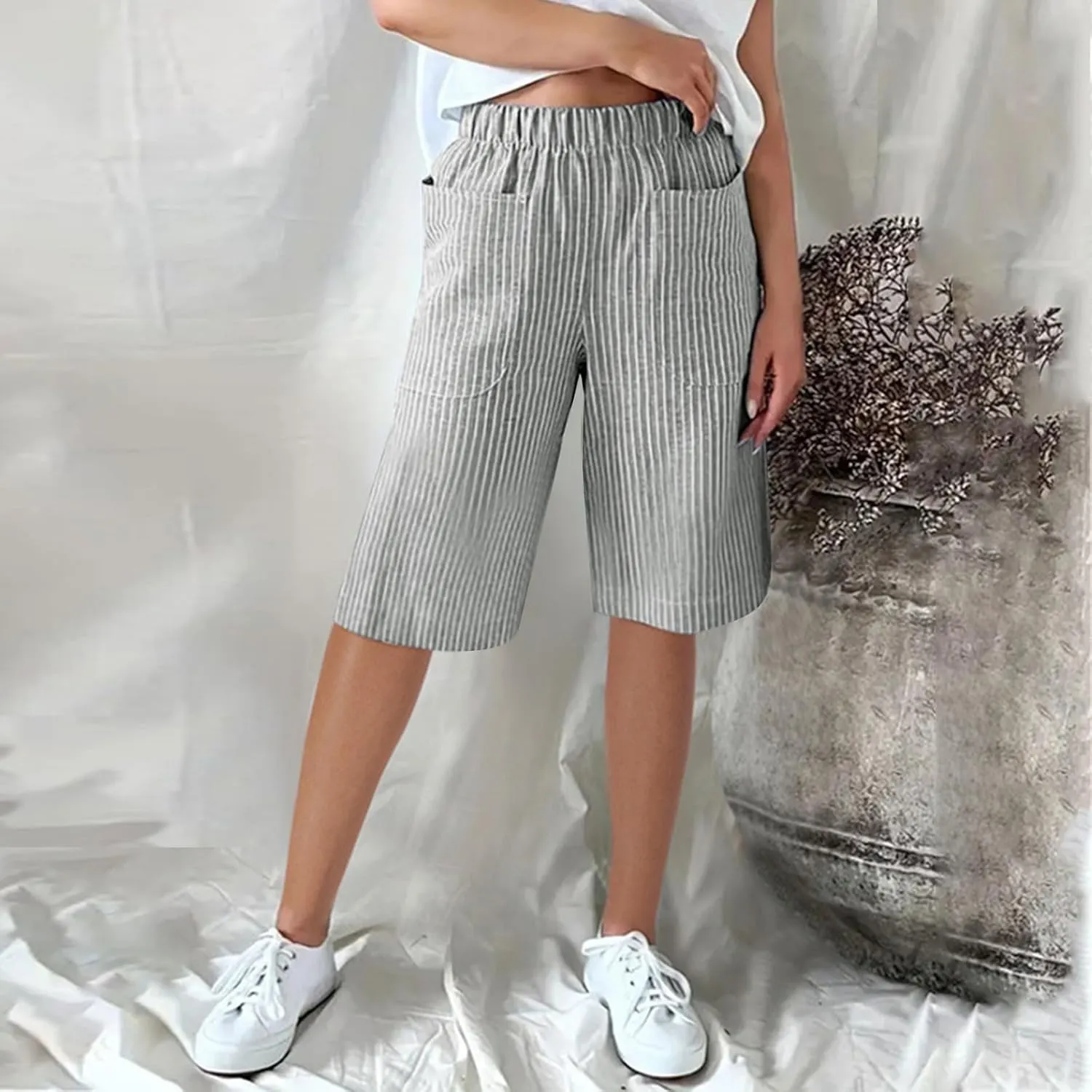 Striped Knee Length Shorts for Women Elastic High Waisted Beach Casual Sports Wide Leg Summer 2025 Shorts with Pockets