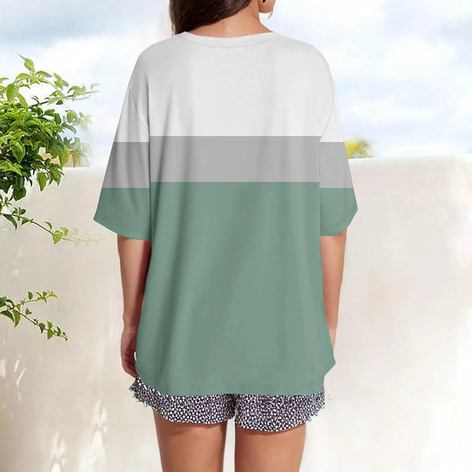 Womens Tops Dressy Casual Short Sleeve Crewneck Tees Oversized Flower Printed T Shirts Beach Vacation Outfits 2025